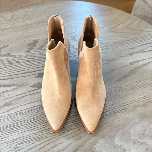 Vince Camuto Gigietta size 8 for true to size - Picture 2 of 7